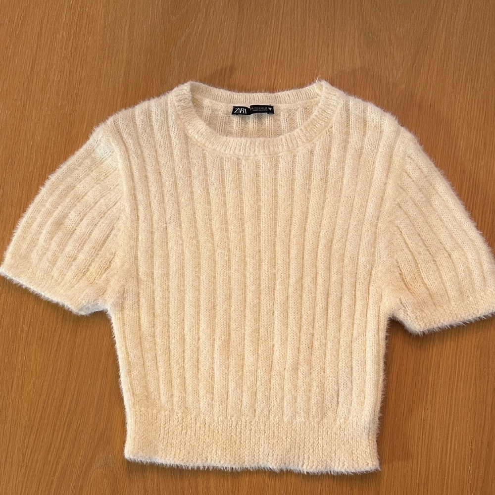 Zara Ivory Ribbed Knit Top
